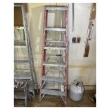 6 FT FIBERGLASS LADDER