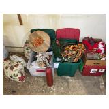 LARGE GROUP OF ASSORTED DECORATIONS, ARTIFICIAL FL