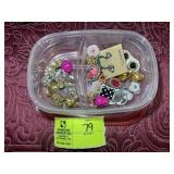 GROUP OF COSTUME JEWELRY, EARRINGS