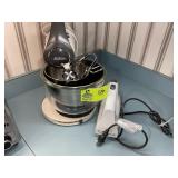 SUNBEAM COUNTERTOP MIXER AND KITCHEN AID HAND HELD