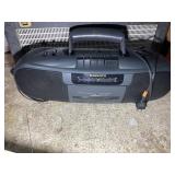 GROUP OF VINTAGE ELECTRONICS, MAGNAVOX BOOM BOX, P