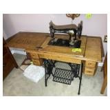 VINTAGE SINGER PEDAL SEWING MACHINE WITH CABINET