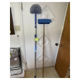 EXTENSION POLE AND CAR WASH BRUSH