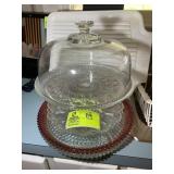 GROUP INCLUDING COVERED PEDESTAL CAKE DISH, GLASS