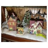 LIGHTED CHRISTMAS VILLAGE SCENE, 4 LIGHTED BUILDIN