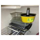 GROUP OF BAKING PANS, BUNDT PANS, ETC