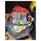 GROUP OF SOFT SIDED DUFFEL BAGS AND TOTE BAGS