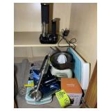 GROUP INCLUDING JUICIT JUICER, MUELLER HAND HELD M