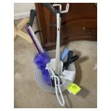 GROUP INCLUDING SHOE HORNS, GRABBERS, ETC