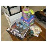 GROUP INCLUDING MARVEL AVENGTERS ACTION FIGURES, T