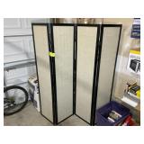 ROOM DIVIDER SCREEN 17.5 IN X 71 IN, 70 IN OVERALL