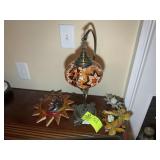 GROUP OF DECORATIVE ITEMS, HANGING LAMP PLASTIC SH