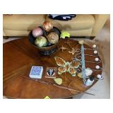 GROUP OF DECORATIVE ITEMS, COASTERS, TABLE CENTERP