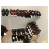 LARGE GROUP OF MEN'S DRESS SHOES, LIGHTLY WORN OR