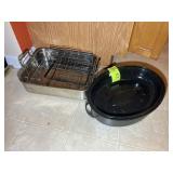 PAIR OF ROASTING PANS