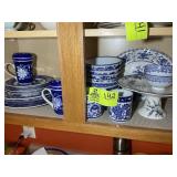 GROUP OF BLUE AND WHITE CHINA