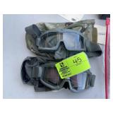 GROUP INCLUDING, TWO PAIR OF US MILITARY GOGGLES