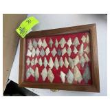 GROUP OF MISC ARROWHEADS IN WOODEN DISPLAY CASE, 1