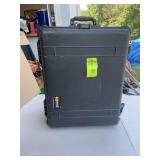 PELICAN 1610 ROLLING WEATHERPROOF CASE, APPROX 18