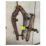 PAIR OF HAMES AND WOODEN SINGLE TREE