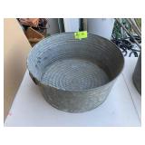 NO. 3 GALVANIZED WASH TUB