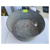 NO. 3 GALVANIZED WASH TUB
