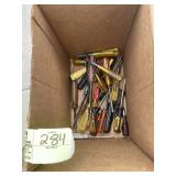 GROUP OF MISC SCREW DRIVERS