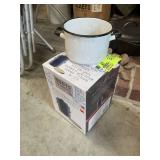 TWO LITER WATER SEAL CROCK AND ENAMEL POT