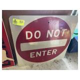 METAL DO NOT ENTER SIGN, 30 IN SQ