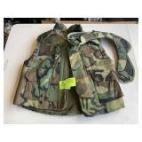 SIZE LARGE US MILITARY FRAGMENTATION PROTECTIVE VE
