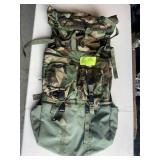 LARGE US MILITARY BACKPACK