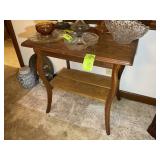 VINTAGE WOODEN SIDE TABLE, 28 IN X 20 IN X 28 IN