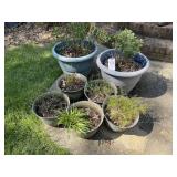 GROUP OF PLASTIC FLOWER POTS 9 INCHES AND 16 INCHE