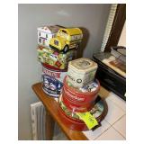 GROUP OF METAL TINS, PEANUTS CHRISTMAS, COLLIN STR