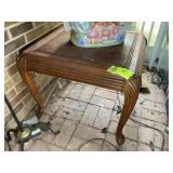 GROUP INCLUDING VINTAGE MATCHING SIDE TABLES AND C