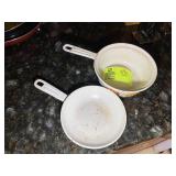 GROUP OF DESCOWARE CAST IRON ENAMEL COOKWARE