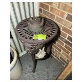 METAL PATIO TABLE 15.5 IN DIAMETER X 25 IN WITH CO