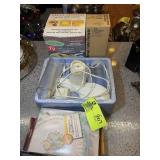 GROUP OF KITCHEN ITEMS, INCLUDING CAKE, DECORATING