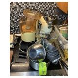 GROUP INCLUDING KITCHENAID STAND MIXER MODEL 3B, K
