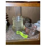 GROUP OF PYREX GLASS, MEASURING CUPS, AND SMALL DI