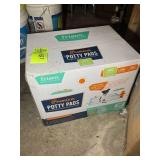 BOX OF FRISCO PREMIUM POTTY PADS LARGE 22 X 23 IN,