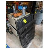 MISCELLANEOUS GROUP INCLUDING FOLDING DOG KENNEL 2
