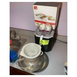 MISCELLANEOUS GROUP INCLUDING RIVAL CROCK-POT, ICE