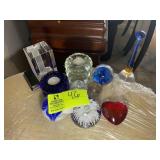 GROUP OF GLASS ITEMS, CANDLE HOLDERS, ETC