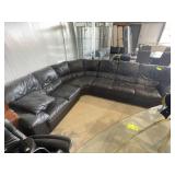 LEATHER SECTIONAL SOFA 119 IN X 96 IN