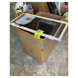 BOX WITH ADJUSTABLE WINDOW SCREENS, 10 IN X 20 IN