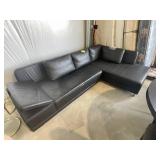 APPEARS TO BE LEATHER SECTIONAL SOFA 109 IN X 67 I