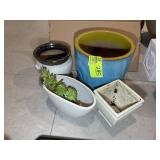 GROUP OF CERAMIC/CLAY PLANTER POTS, 5.5 TO 10.5 IN