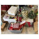LARGE GROUP OF CHRISTMAS Dï¿½COR, ORNAMENTS, 7.5 FT