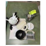 MISC GROUP INCLUDING CUTTING BOARDS, MEASURING CUP